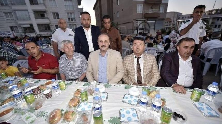Mamak Belediyesinden 3 Mahalle İftarında 2 M&uuml;jde