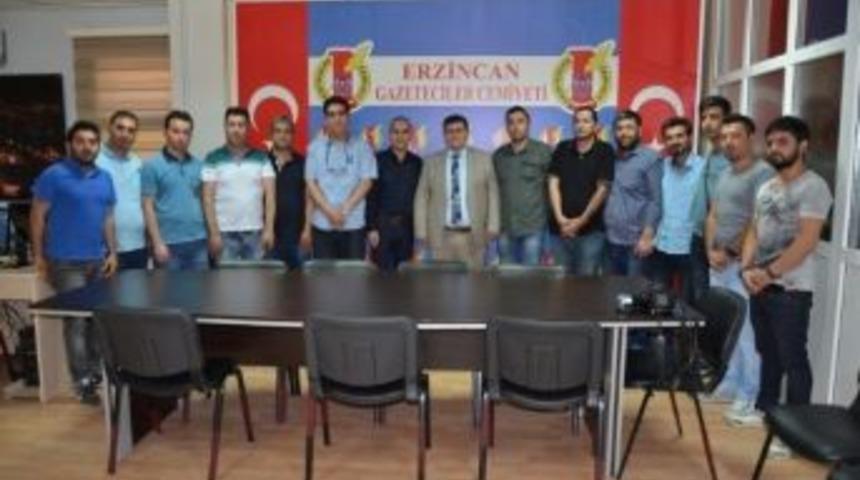 Vali Arslantaş Erzincan Gazeteciler Cemiyetini Ziyaret Etti