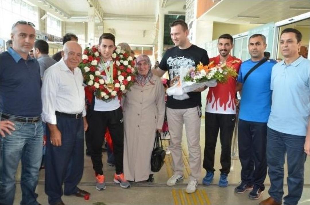 (&ouml;zel Haber) D&uuml;nya Şampiyonu Mardin&rsquo;e D&ouml;nd&uuml;