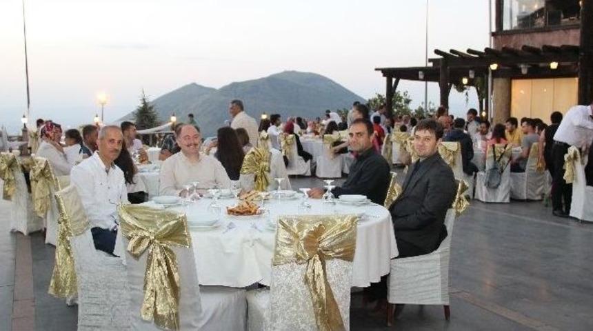 Erciyes Teknopark &Ccedil;alışanları, Geleneksel İftar Yemeğinde Bir Araya Geldi