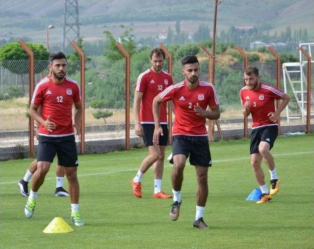 Sivasspor Yeni Sezon Hazırlıklarını Sürdürüyor