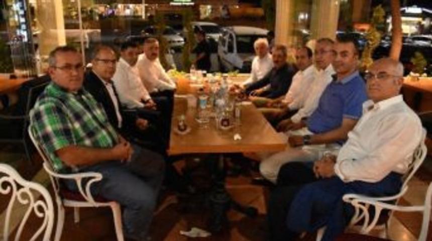 G&uuml;mr&uuml;k Ve Ticaret Bakan Yardımcısı &Ccedil;ift&ccedil;i&rsquo;den Başkan &Ouml;zk&ouml;k&rsquo;e Ziyaret