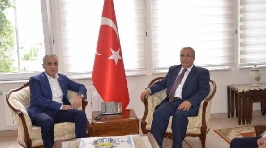 Cumhurbaşkanı Başdanışmanı Yal&ccedil;ın Top&ccedil;u K&uuml;tahya&rsquo;da