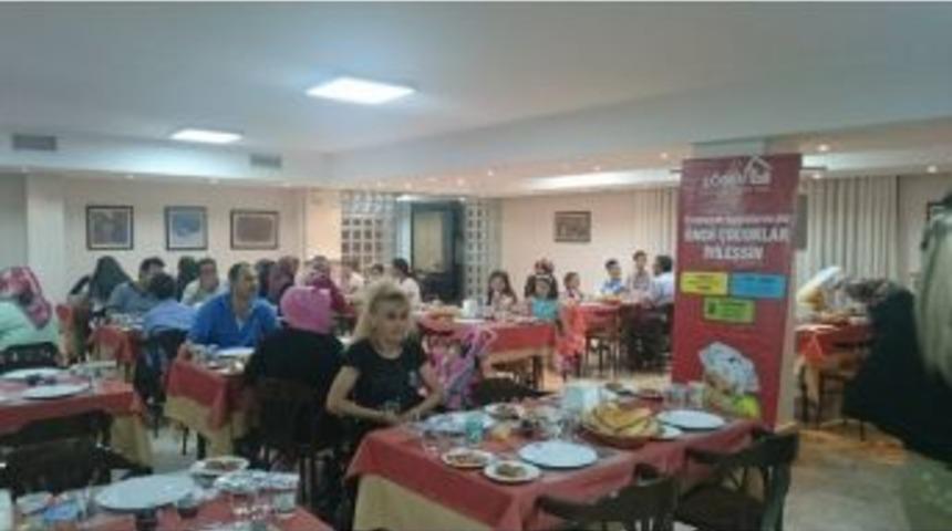 Auto Show 26 İkinci Kez İftarda Bir Araya Geldi