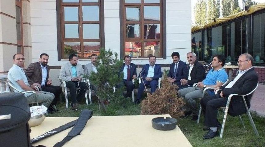 Van Smmmo Ağrı&rsquo;da İftar Yemeği Verdi