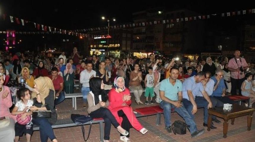 Bedirhan G&ouml;k&ccedil;e İneg&ouml;ll&uuml;lerle Buluştu