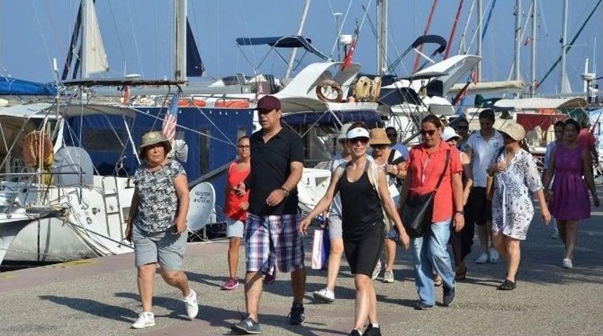 Fo&ccedil;a Belediyesi Sabah Sporları Başladı