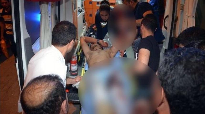 Habere Giden Muhabir Kanlar İ&ccedil;indeki Yeğenleriyle Karşılaştı