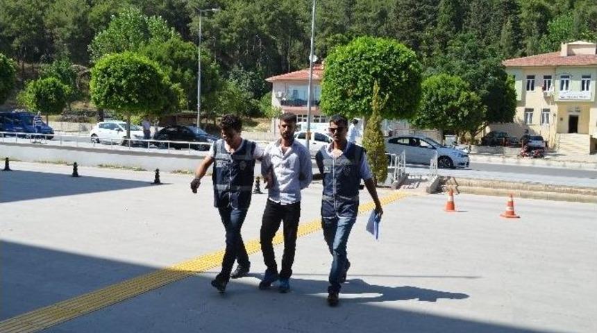 Ş&uuml;pheli Şahstan Uyuşturucu &Ccedil;ıktı