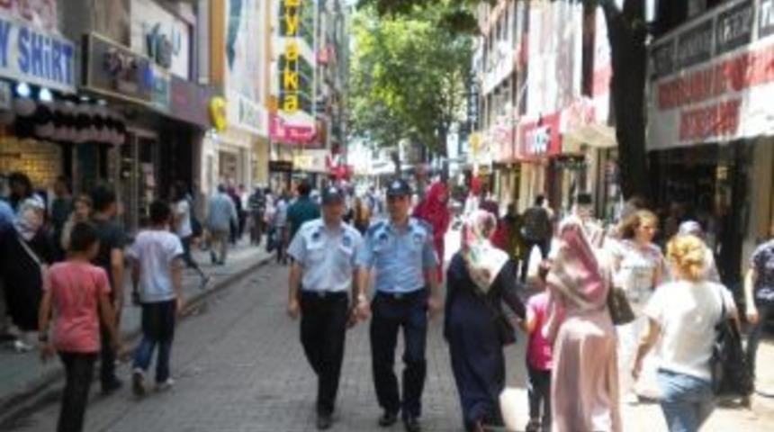 İzmit Belediyesi&rsquo;nden Esnafa Bayram M&uuml;jdesi