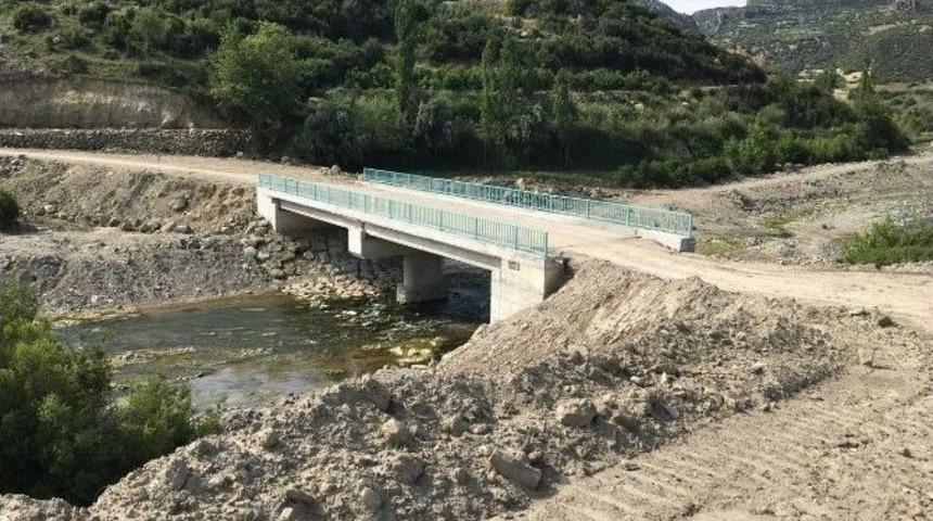 Eskin K&ouml;pr&uuml;s&uuml; Selendililerin Hizmetine A&ccedil;ıldı