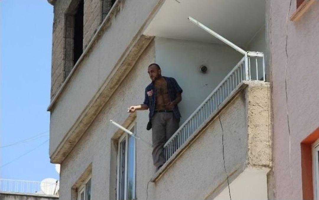 İntihar Etmek İsteyen Şahsı Psikolog İkna Etti