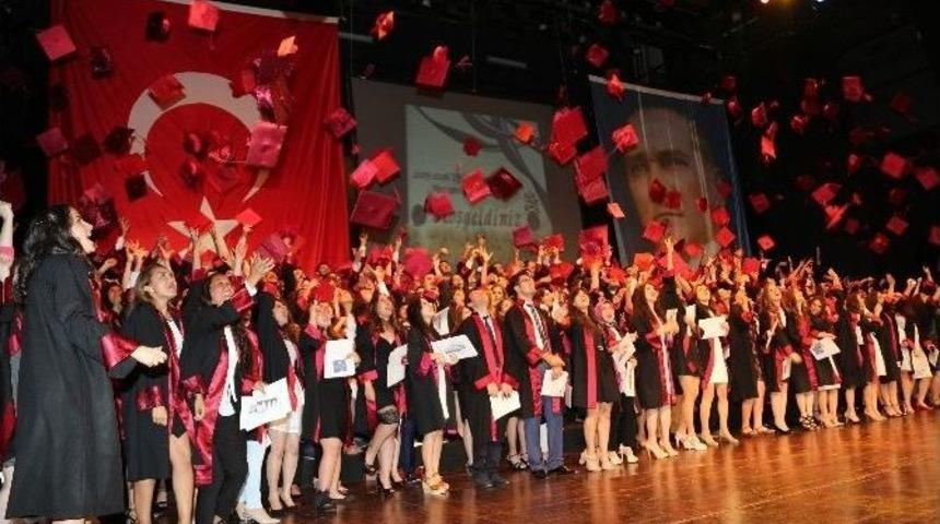 A&uuml; Tıp Fak&uuml;ltesi &Ouml;ğrencileri Yemin Etti