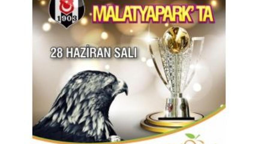 Malatyapark&rsquo;ta Beşiktaş Şampiyonluk Kupası Coşkusu