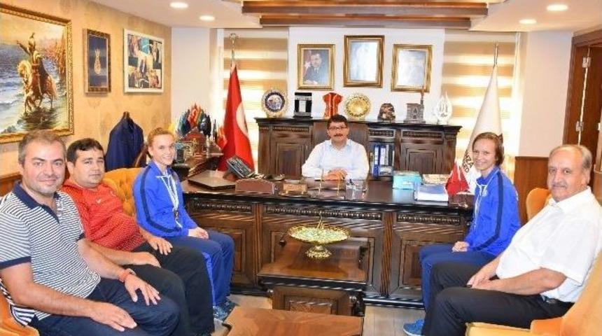 Şampiyon Kardeşlerden Başkan Çelik’e Ziyaret