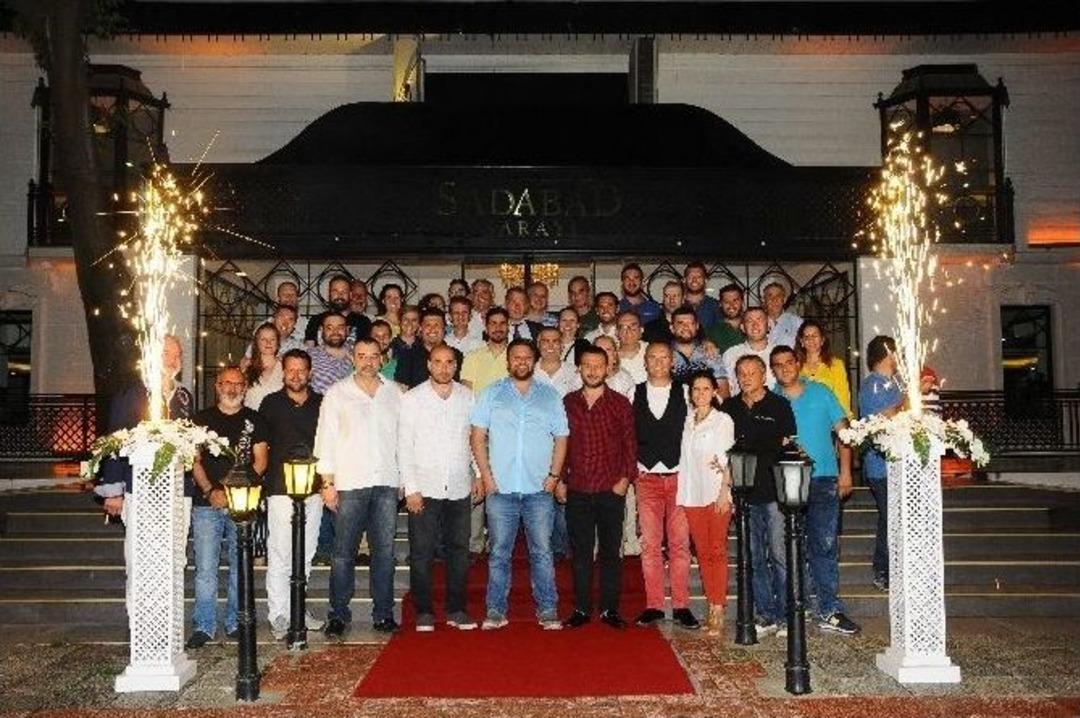 Otomobil Sporları Tutkunlarını Buluşturan İftar