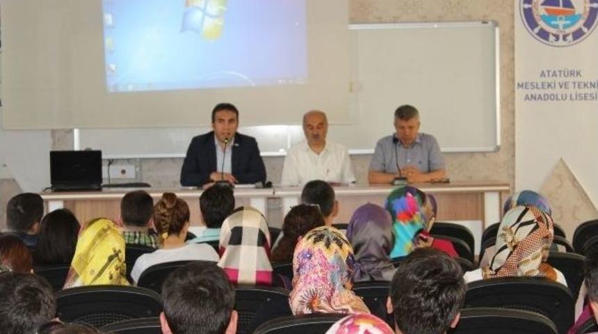 Aday &Ouml;ğretmenlerin Hizmet İ&ccedil;i Eğitim Programı Başladı