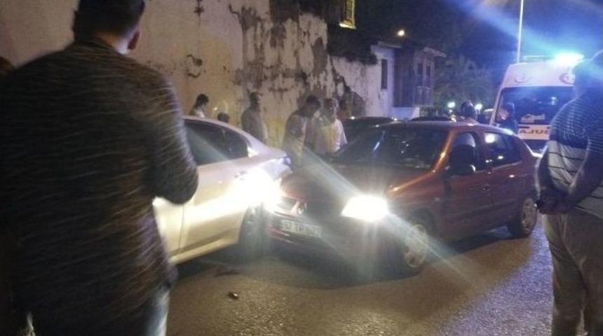 Alkoll&uuml; S&uuml;r&uuml;c&uuml; Kaza Yaptı: 1 Yaralı