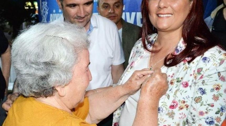 S&ouml;kelilerden Başkan &Ccedil;er&ccedil;ioğlu&rsquo;na Nazar Boncuğu