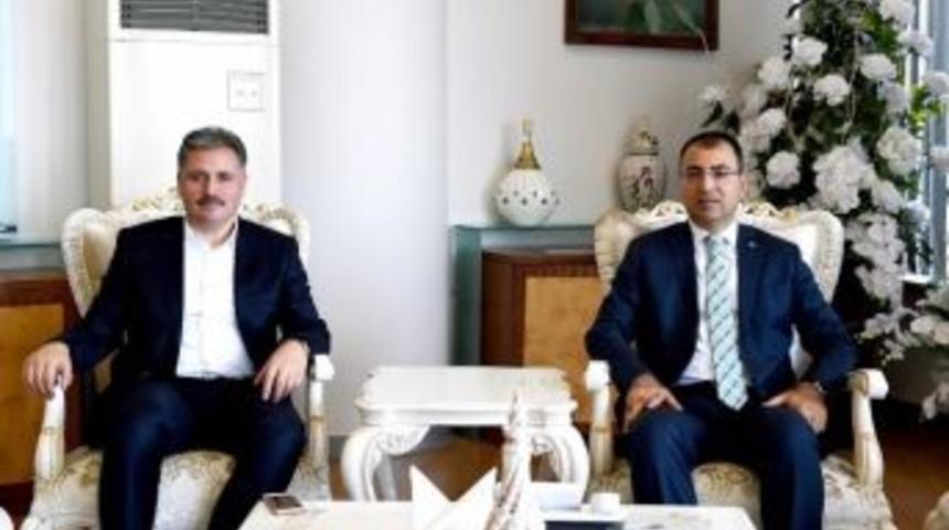 Vali Toprak&rsquo;tan Başkan &Ccedil;akır&rsquo;a Ziyaret