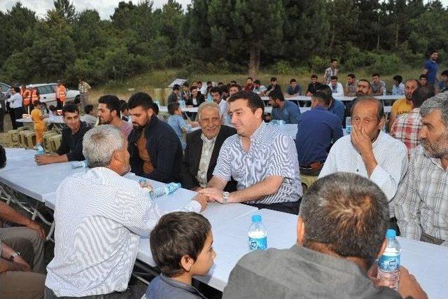 Bozüyük Belediye Başkanı Fatih Bakıcı Taziye Evinde 1