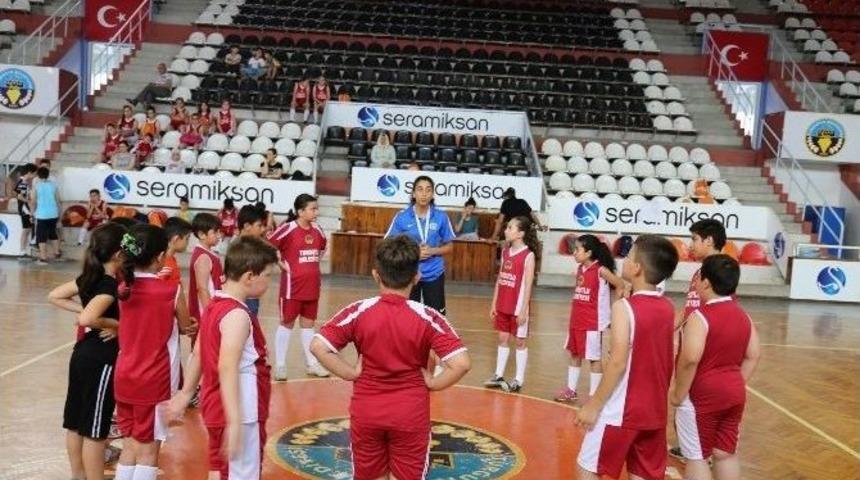 &Ccedil;ocukların Yaz Spor Okulu Heyecanı Başladı