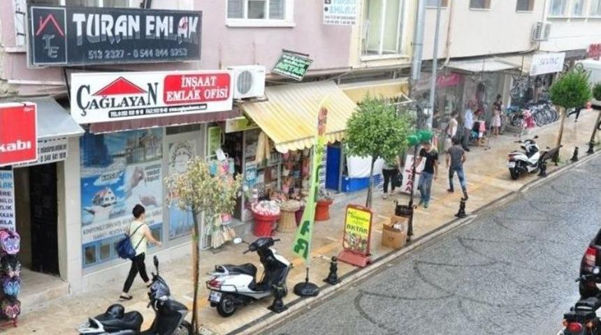 Ani Sağanak Yağış Milaslıları Sevindirdi