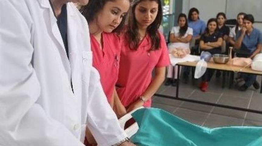 Ga&uuml; Modern Sağlık Laboratuvarları İle Eğitimde Fark Oluşturuyor