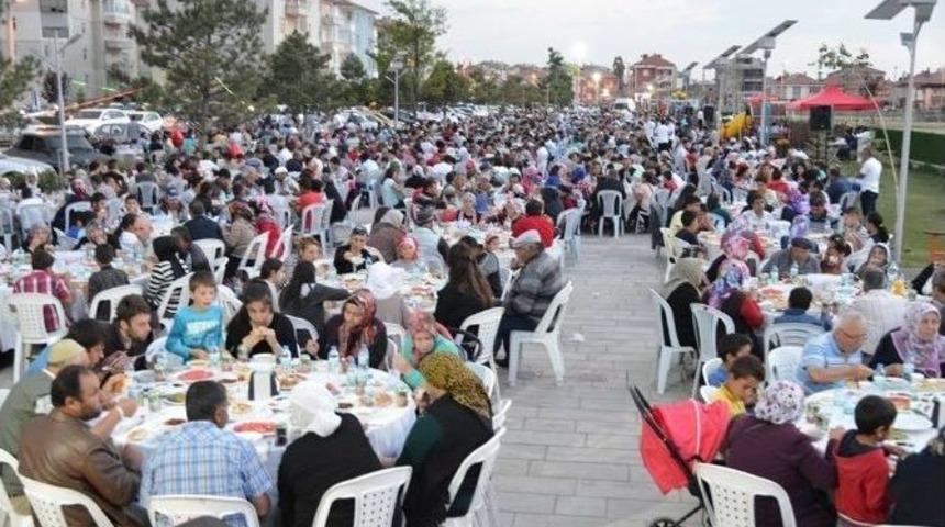 Kayseri Şeker Ramazan Tır&rsquo;ı Şarkışla&rsquo;da Yoğun İlgi İle Karşılandı