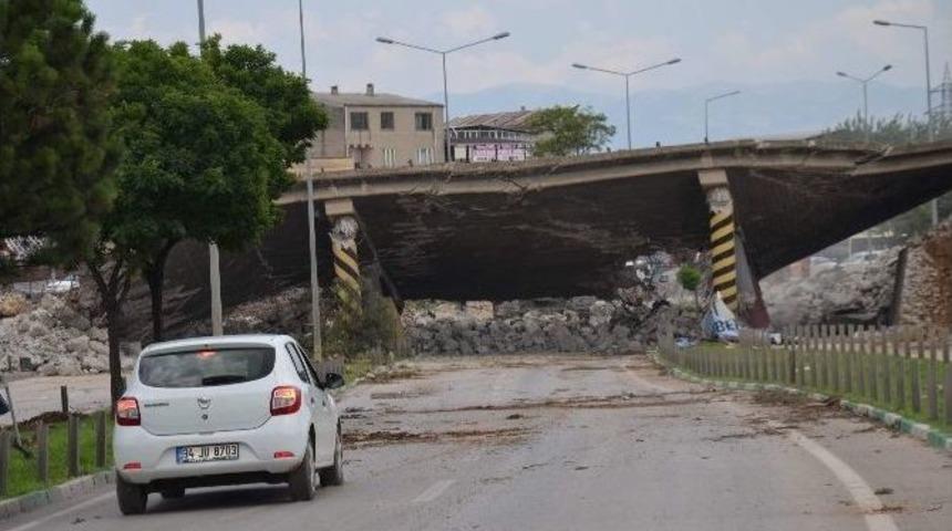 Mudanya K&ouml;pr&uuml;s&uuml; Yıkıldı