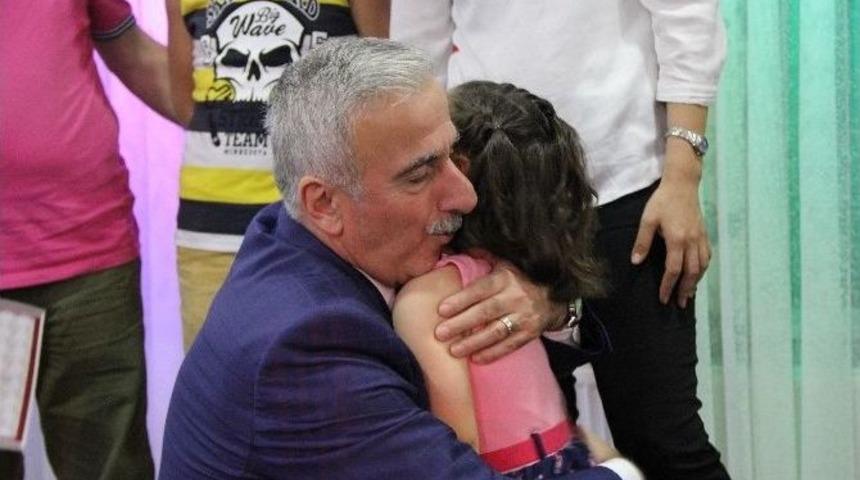 Vali Kam&ccedil;ı Koruyucu Aileler Ve &Ccedil;ocukları İle İftar Sofrasında Bir Araya Geldi