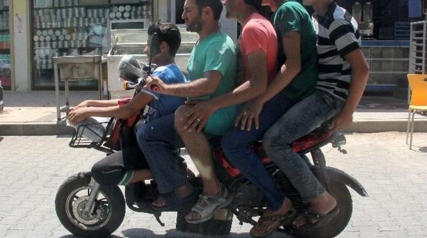 2 Kişilik Elektrikli Bisiklete 5 Kişi Bindi