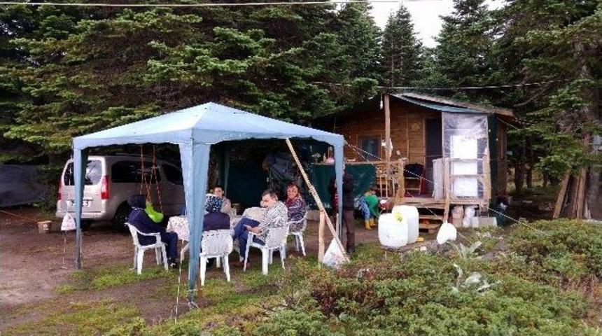 Serinlemek İsteyen Uludağ&rsquo;a Ka&ccedil;ıyor