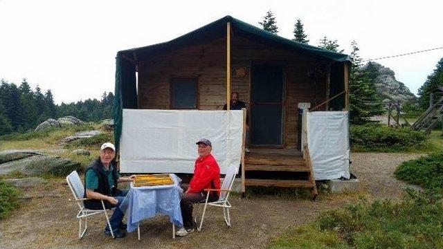 Serinlemek İsteyen Uludağ’a Kaçıyor