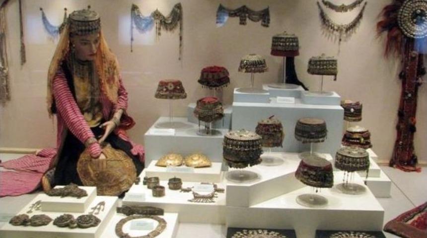 Tarsus&rsquo;un 263 Anıtsal K&uuml;lt&uuml;r Varlığı Var