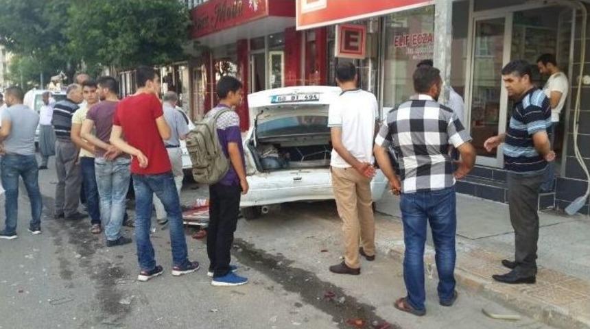 Park Halindeki Otomobile &Ccedil;arparak Durabildi