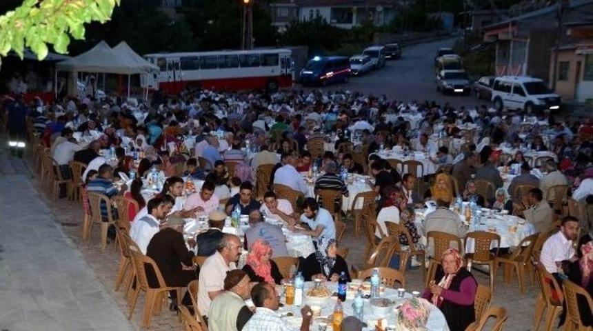 B&uuml;nyan Belediyesi İftar Sofrası Karakaya&rsquo;da Kuruldu