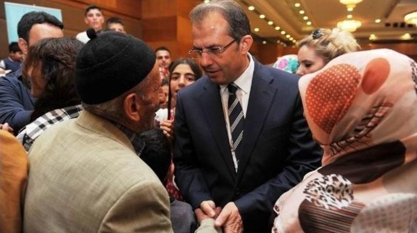 Vali İbrahim Taşyapan, "kardeşlik Sofrası" İftarında Vatandaşlarla Bir Araya Geldi