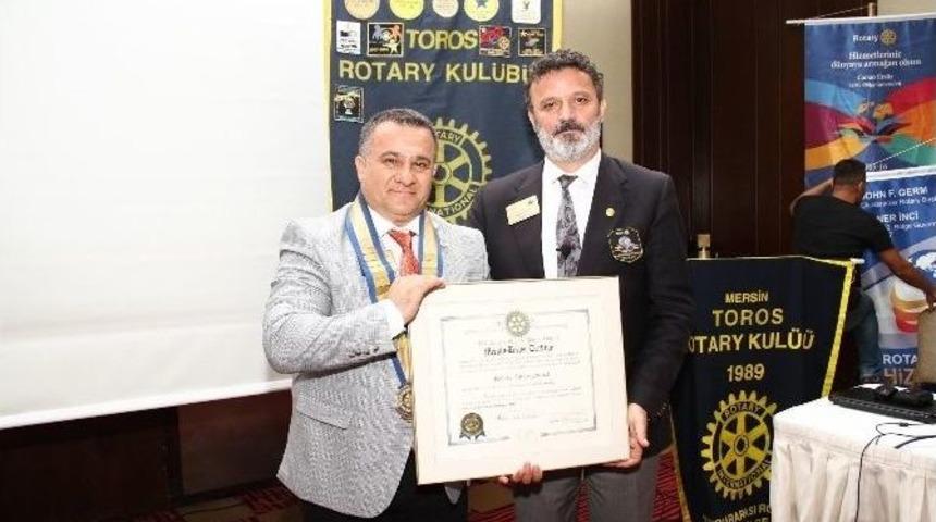 Toros Rotary Kul&uuml;b&uuml;&rsquo;nde N&ouml;bet Değişimi