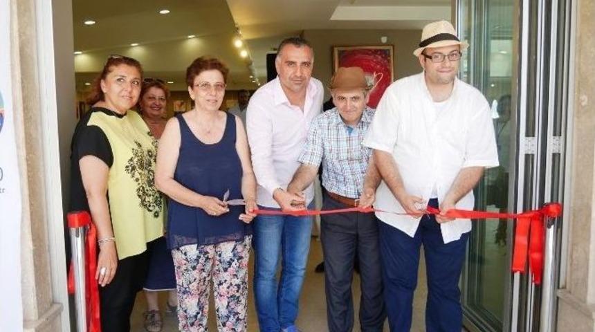 &rsquo;yalnız Zamanlar&rsquo; B&uuml;y&uuml;k&ccedil;ekmece&rsquo;de Sergilendi