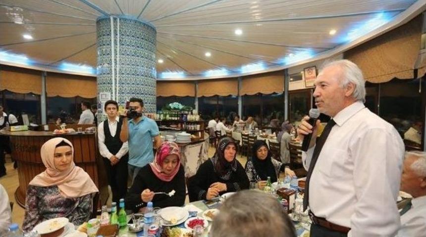 Başkan&rsquo;dan Belediye Meclis &Uuml;yelerine İftar