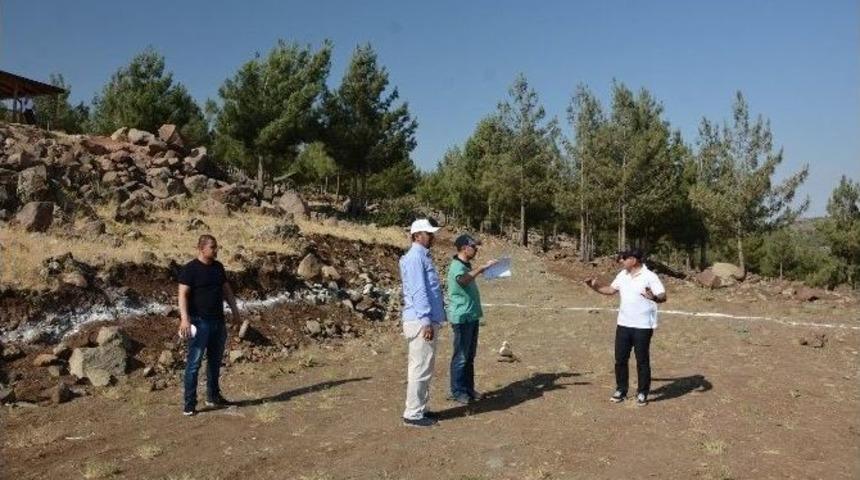 Resul Osman Dağı Mesire Alanında &Ccedil;alışmalar S&uuml;r&uuml;yor