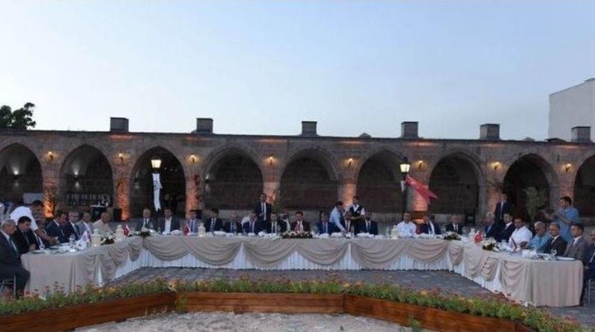 Payas Osb&rsquo;den Tarihi K&uuml;lliyede İftar