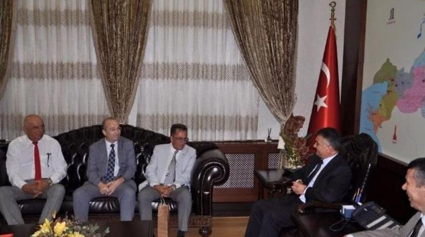 Edremit Protokol&uuml;nden Vali Yazıcı&rsquo;ya Hayırlı Olsun Ziyareti