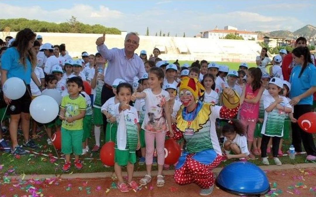 Salihli&rsquo;de Sporcu Ordusu Yetişecek