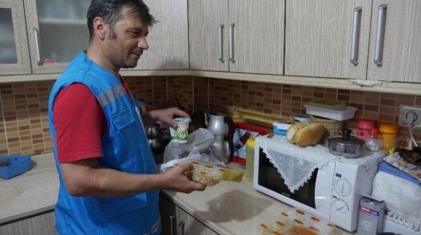 Haliliye&rsquo;nin &ldquo;alo İftar&rdquo; Hizmeti Ramazan&rsquo;ın G&ouml;zdesi Oldu