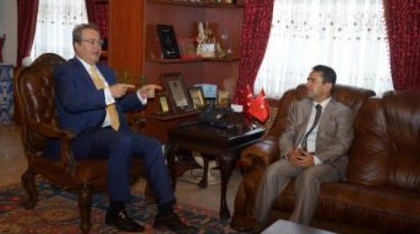 Vali Aktaş, Belediye Başkanı Ünver’i Ziyaret Etti