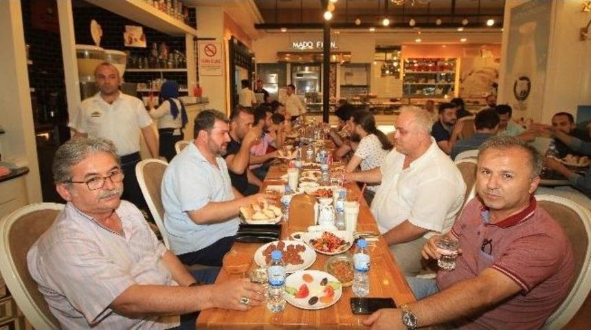 Piazza, Protokol &Uuml;yeleri İle Basını İftarda Buluşturdu