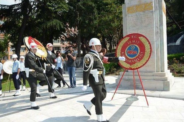 İzmit’in 95. Kurtuluş Yıl Dönümü Törenle Kutlandı