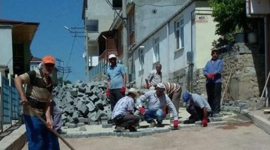 Dilovasında Yol Yapım &Ccedil;alışmaları Devam Ediyor